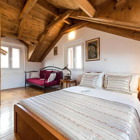 Guest house Mirula Split